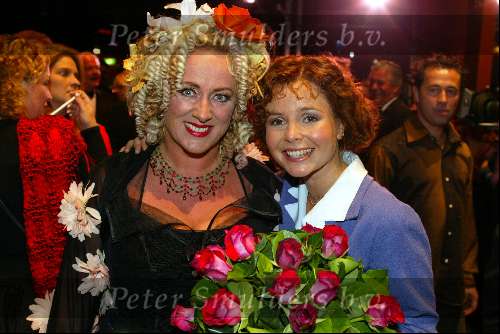 Amsterdam 22 september 2002
Premiere Sound of Music in Carre
Maaike Widdershoven en Karin Bloemen