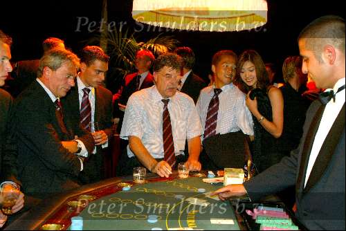 Veldhoven 4 september 2002
VVCS Voetbalgala in Koningshof
Cristian Gyan en Smolarek en Ono black jack
Anthony Lurling