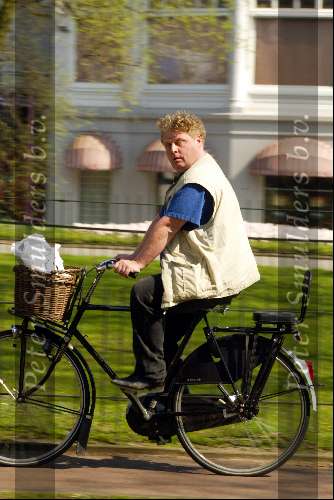Amsterdam 3 april 2002
Theo v Gogh op de fiets