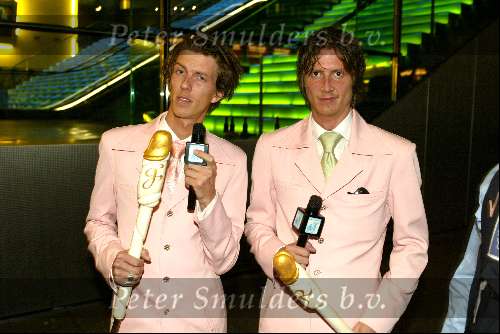 Amsterdam 2 september 2002
Premiere Oesters van Namkee in Pathe Arena
de broertjes