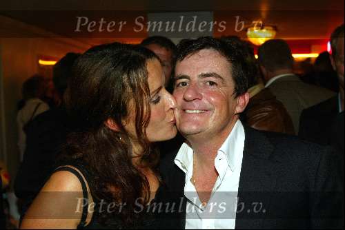 Amsterdam 22 september 2003
Premiere in de wolken 
Johnny Kraaykamp jr met annick Boer