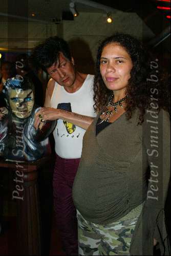 Amsterdam 7 september 2003
Presentatie boek herman brood van bart chabot in madame tussaud
Dochter Herman Brood brenda zwanger