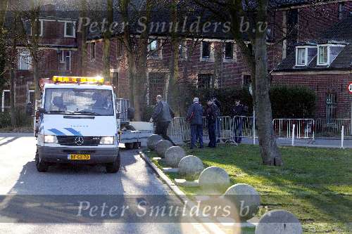 Den Haag 7 december 2003
Maxima en Prins Willem Alexander in het Bronovo ziekenhuis . Pers en andere mensen bij ziekenhuis. zusters in Bronovo