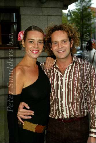 Amsterdam 1 september 2003
Modeshow monique collignon in hotel the grand
monique collignon en anouk voorveld
Dirk Zeelenberg met vriendin