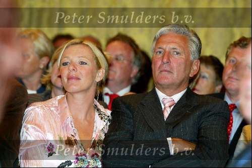 Amsterdam 9 mei 2003
Modeshow frans molenaar in amstel hotel.
met irene v d laar 
Frits Kroymans met vrouw