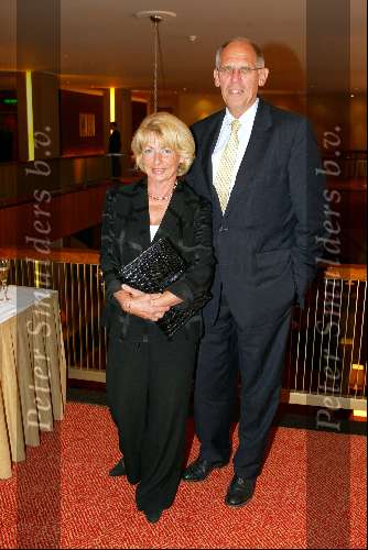 Amsterdam 14 september 2003
Modeshow Paul schulten in het okura
Hans Dijkstal met vrouw