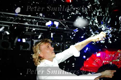 Amsterdam 4 september 2003
Presentatie cd gerard joling en the cooldown cafe met Hans Hans Klok in grand cafe bij artis
