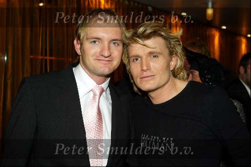 Scheveningen 8 december 2003
Feestje Holland Casino in circustheater.
Hans Klok en Christian Looman