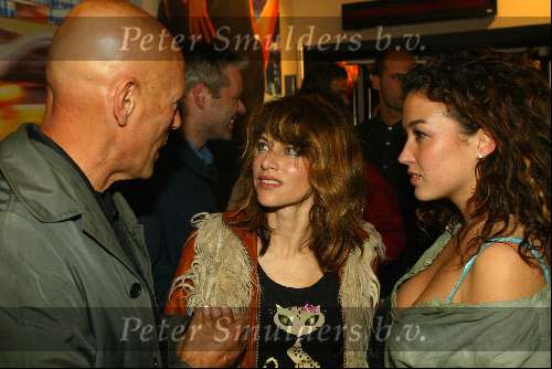Utrecht 29 september 2003
Premiere documantaire herman brood
Katja Schuurman en Ellen ten Damme met Koos v Dijk