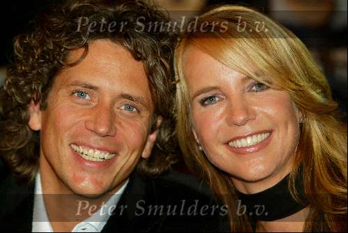 Hilversum 25 september 2003
Uitreiking van de gouden beelden in studio 21
Linda de Mol en Sander