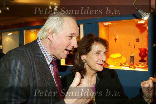 Amsterdam 6 december 2003
Opening van de antiek en kunstbeurs Pan in de Rai.
Mathijs v Heijninge met vrouw