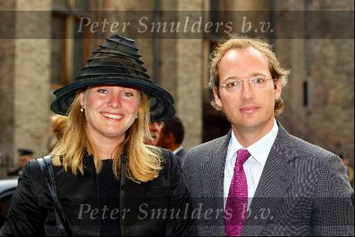 Den Haag 16 september 2003
Prinsjesdag 2003 .ministers en staatsecretarissen met hoedjes
Minister Schultz met man