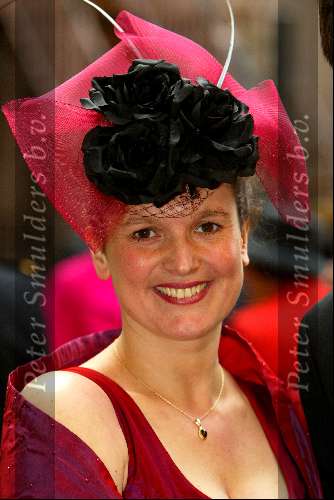 Den Haag 16 september 2003
Prinsjesdag 2003 .ministers en staatsecretarissen met hoedjes
De vrouw van staatssecretaris Rutte