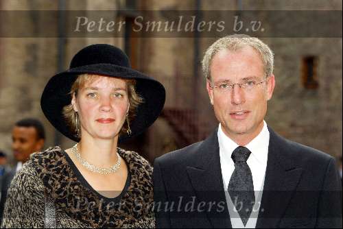 Den Haag 16 september 2003
Prinsjesdag 2003 .ministers en staatsecretarissen met hoedjes
Nicolai met vrouw