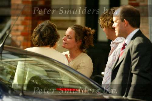 Amsterdam 15 september 2003
Prinses Margriet op bezoek bij Prins Bernhard Jr. Prinses Annette en prinses Isabella