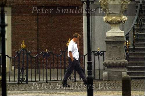 Den Haag 5 september 2003
Prins Friso met gsm
