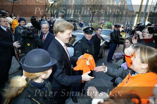 Den Haag 9 december 2003
Prins Willem Alexander aangeven Prinses Catharina Amalia Beatrix Carmen Victoria .