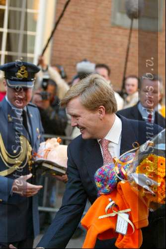 Den Haag 9 december 2003
Prins Willem Alexander aangeven Prinses Catharina Amalia Beatrix Carmen Victoria .