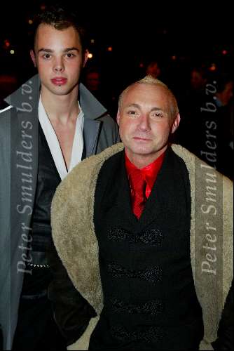 Amsterdam 2 december 2003
Premiere West Side Story in Carre. Ronald Kolck