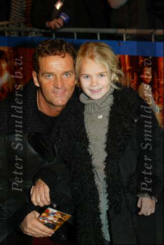 Amsterdam 9 december 2003
Premiere Pietje Bell in City theater.
Ruud v d Meer met dochter