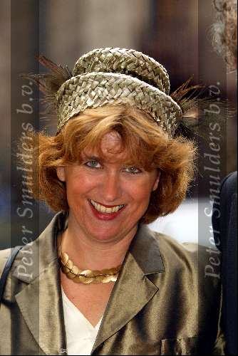 Den Haag 16 september 2003
Prinsjesdag 2003 .ministers en staatsecretarissen met hoedjes
Thom de Graaf z\\\'n vrouw