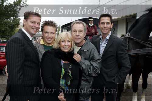 Amsterdam 22 september 2004
Presentatie Hello Dolly . 
Albert Verlinden Jamai Idols Willeke Alberti en Jos Brink