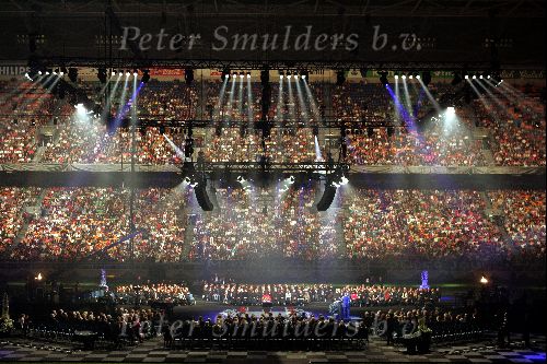 Amsterdam 27 september 2004
Afscheid Andre Hazes in de Amsterdam Arena
Kist Andre Hazes in arena