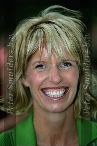 Drunen 13 september 2004
Anky v Grunsven wordt geridderd tot Barones van Land v Ooit. 
Anky zwanger