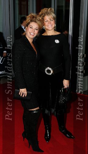 Rotterdam 19 september 2004
Premiere Crazy for You in het nieuwe Luxor.
Antje Monteiro en Bartina Koeman