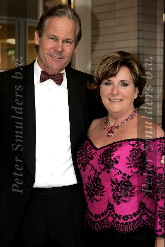 Utrecht 24 september 2004
Premiere Alice in glamourland.
Catherine Keyl met vriend
]