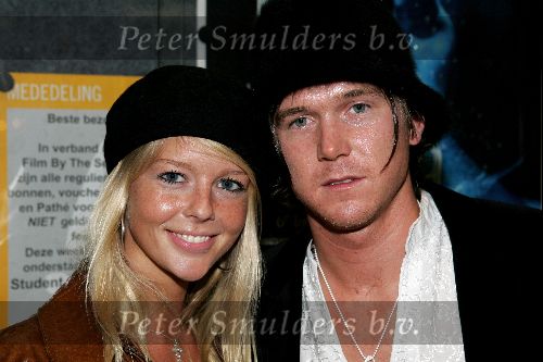Scheveningen 13 september 2004
Premiere Cool in pathe scheveningen.
Johnny de Mol met Chantal Jansen