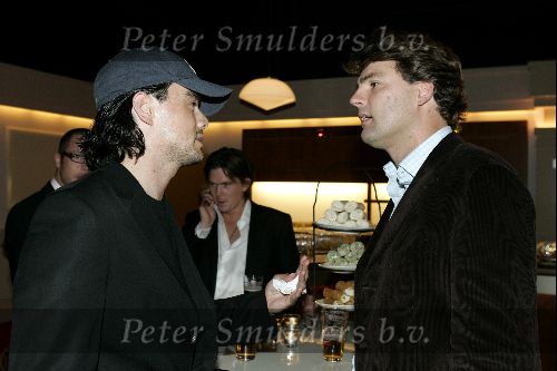 Hilversum 30 september 2004
Uitreiking Gouden beelden in studio 21
Dinand Woesthoff met petje en Reinout Oerlemans