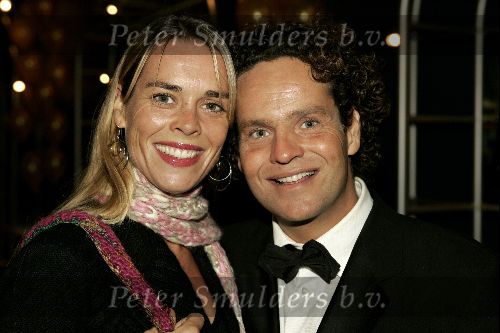 Hilversum 30 september 2004
Uitreiking Gouden beelden in studio 21
Dirk Zeelenberg met vriendin