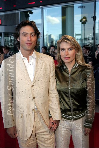 Rotterdam 19 september 2004
Premiere Crazy for You in het nieuwe Luxor.
Elle v Rijn met Kaja Wolffers