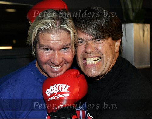 Amstelveen 23 september 2004
Presentatie boksers bekende nederlanders bij Special Sports.  
Emile Ratelband en Dries Roelvink