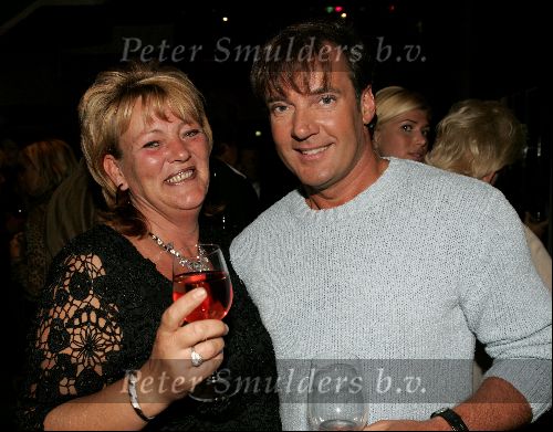 Amsterdam 21 september 2004
Presentatie wijnen Gordon in hotel Blakes.
Gerard Joling met zus Gordon