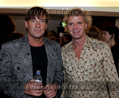 Utrecht 24 september 2004
Premiere Alice in glamourland
Gerard Joling met Wino Omtzigt