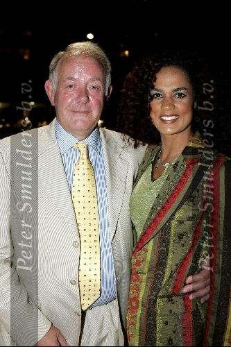 Monaco 10 september 2004
Modeshow Monique Collignon in Grimaldi. Chimene v Oosterhout met eigenaar Lancaster Gerard Ruiter