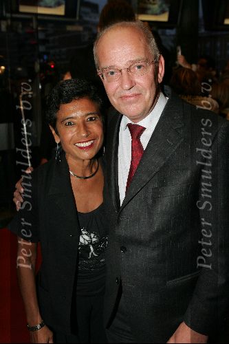 Scheveningen 13 september 2004
Premiere Cool in pathe scheveningen.
Gerrit Zalm met vrouw