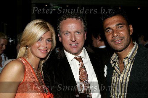 Amsterdam 21 september 2004
Presentatie wijnen Gordon in hotel Blakes.
Estelle Gullit Ruud Gullit en Gordon