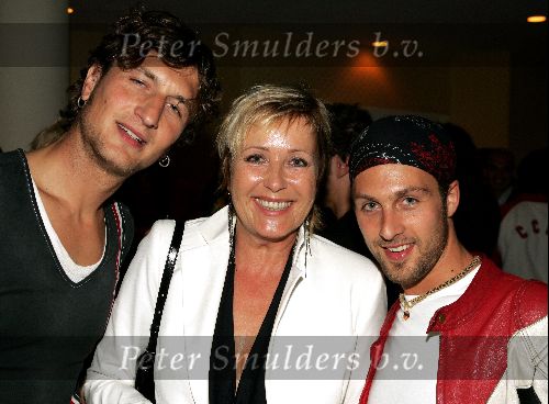 Scheveningen 13 september 2004
Premiere Cool in pathe scheveningen.
Sebastiaan La Brie Inge Iepenburg en Christophe Haddad