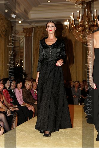 Amsterdam 6 september 2004
Modeshow Frans Molenaar in het Amstel Hotel.
Irene v d Laar