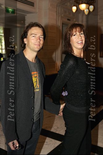 Amsterdam 22 september 2004
Presentatie Pink Ribbon in Amstel Hotel.
Isa Hoes en Antonie Kamerling