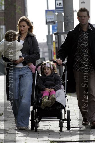 Amsterdam  26 september 2004
Jasper Krabbe met vrouw en kinderen