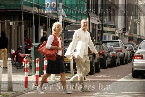 Amsterdam 11 september 2004
Johan Cruyff met zijn vrouw op pc hooftstraat