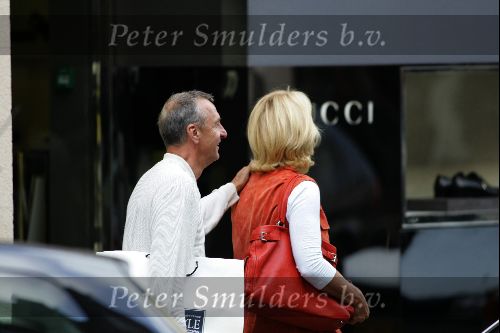 Amsterdam 11 september 2004
Johan Cruyff met zijn vrouw op de pc hooftstraat