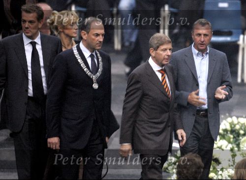 Amsterdam 27 september 2004
Afscheid Andre Hazes in de Amsterdam Arena
Job Cohen Frits Barend en Johan Cruyff