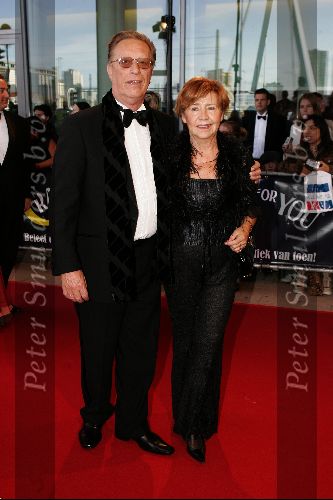 Rotterdam 19 september 2004
Premiere Crazy for You in het nieuwe Luxor.
John de Mol sr met vrouw