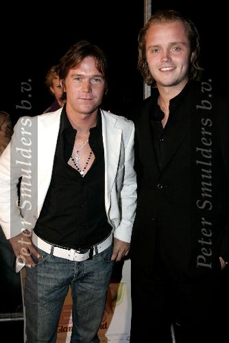 Utrecht 24 september 2004
Premiere Alice in glamourland.
Johnny de  Mol met zoon Toni Berk