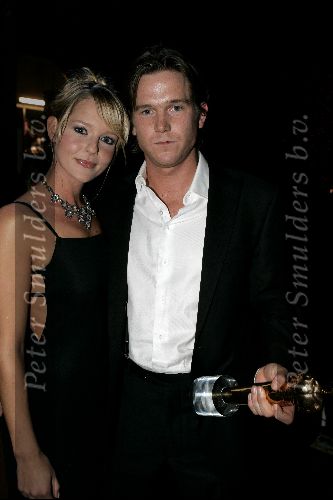 Hilversum 30 september 2004
Uitreiking Gouden beelden in studio 21
 Johnny de Mol met Chantal Janzen